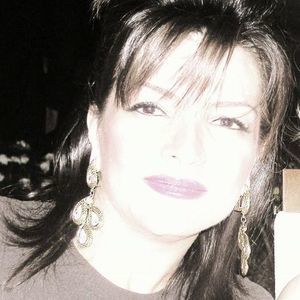 Meet your Posher, Katayoun